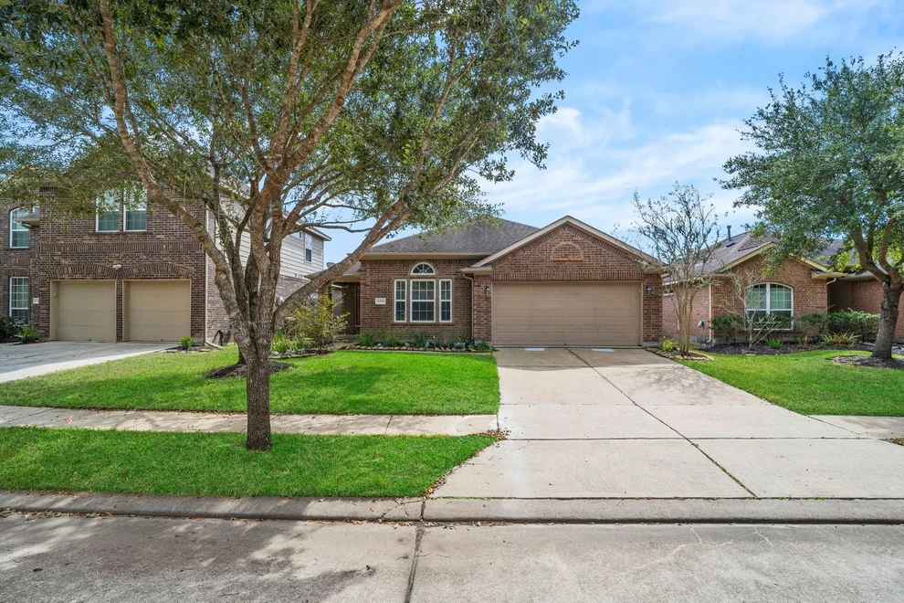 Unit for sale at 11514 English Rose Trail, Missouri City, TX 77459