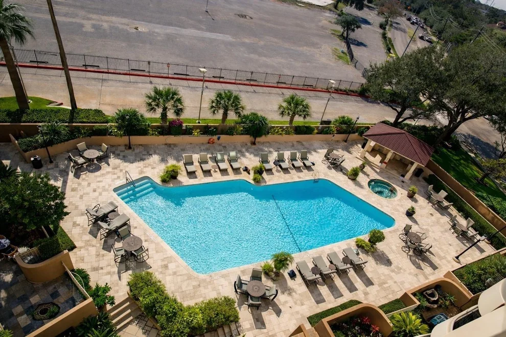 Unit for sale at 3525 Sage Road, Houston, TX 77056