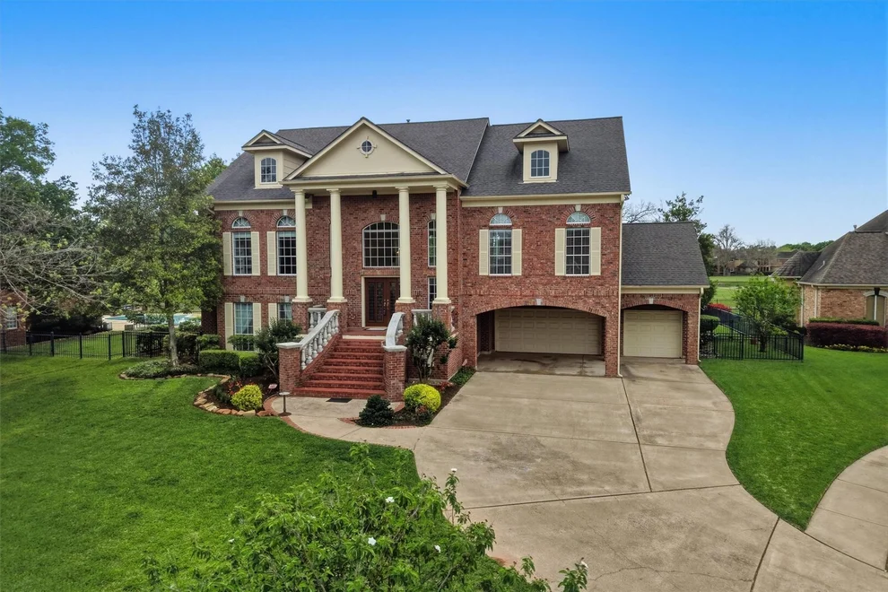 Unit for sale at 2006 Summerland Court, Richmond, TX 77406