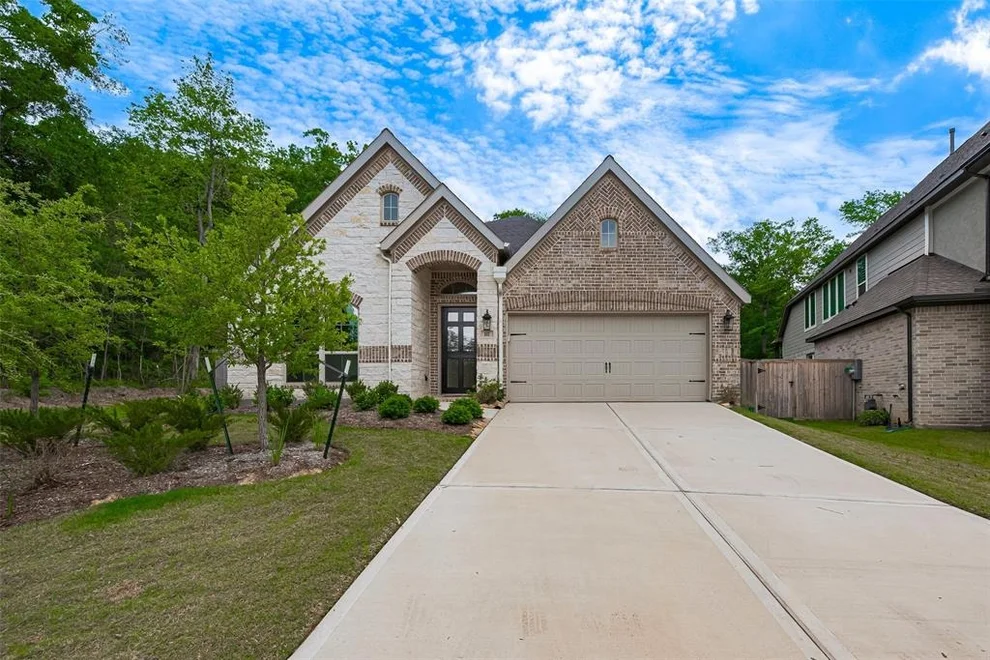 Unit for sale at 141 Pineview Cove Court, Montgomery, TX 77316