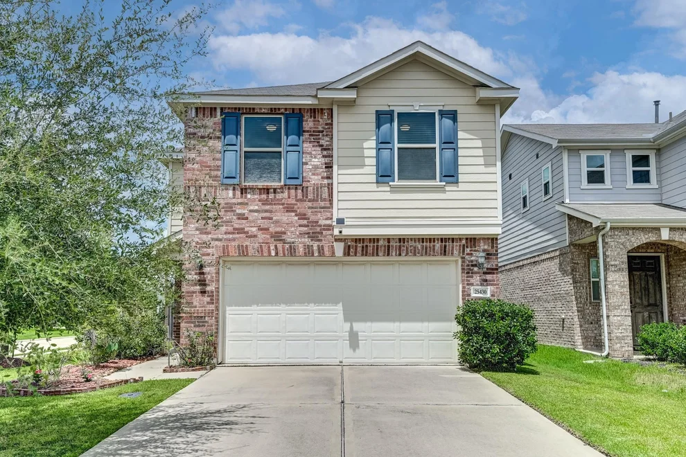 Unit for sale at 25430 Whitehaven Gate Street, Katy, TX 77493