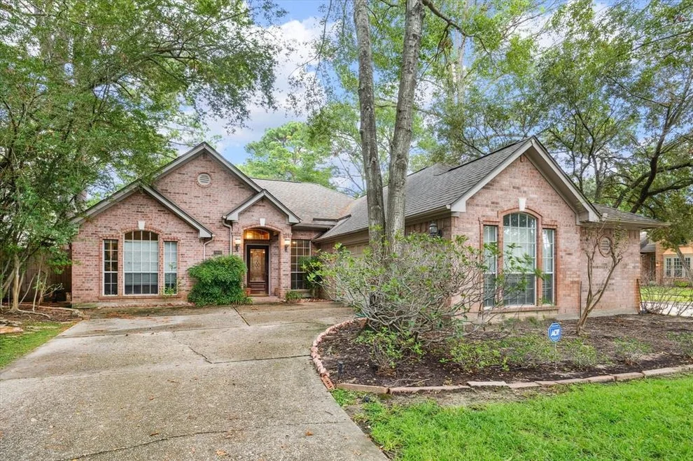 Unit for sale at 7602 Melody Circle, Houston, TX 77040