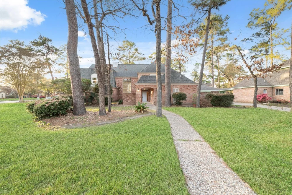 Unit for sale at 8322 Oak Moss Drive, Spring, TX 77379