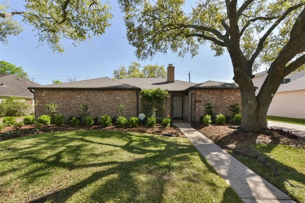 Unit for sale at 14115 Swiss Hill Drive, Houston, TX 77077