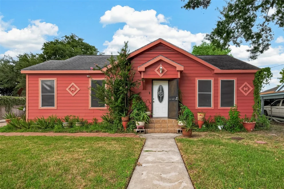 Unit for sale at 811 Canadian Street, Houston, TX 77009