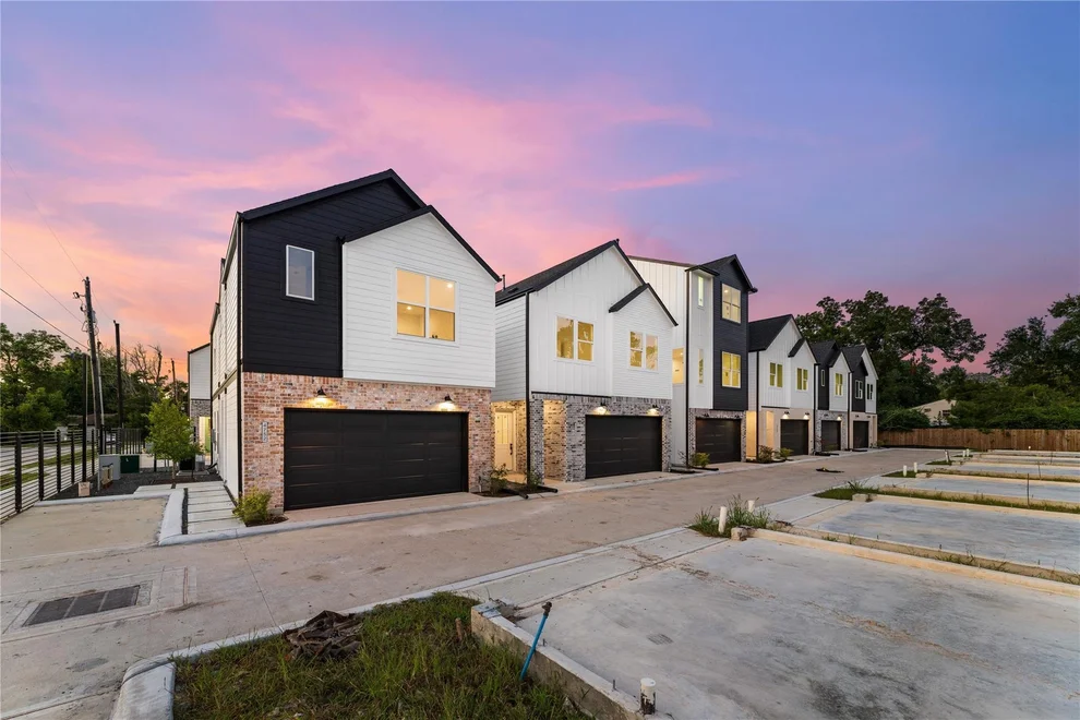 Unit for sale at 4742 Martin Hill Street, Houston, TX 77018