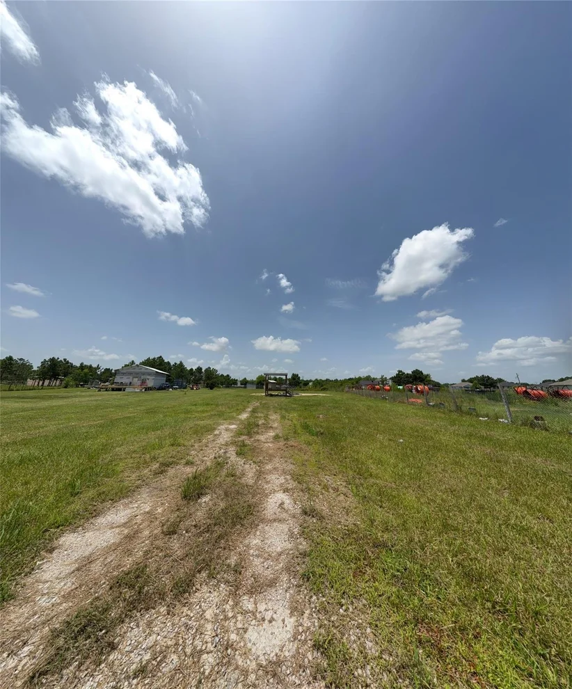 Unit for sale at 11 Road 5118, Cleveland, TX 77327