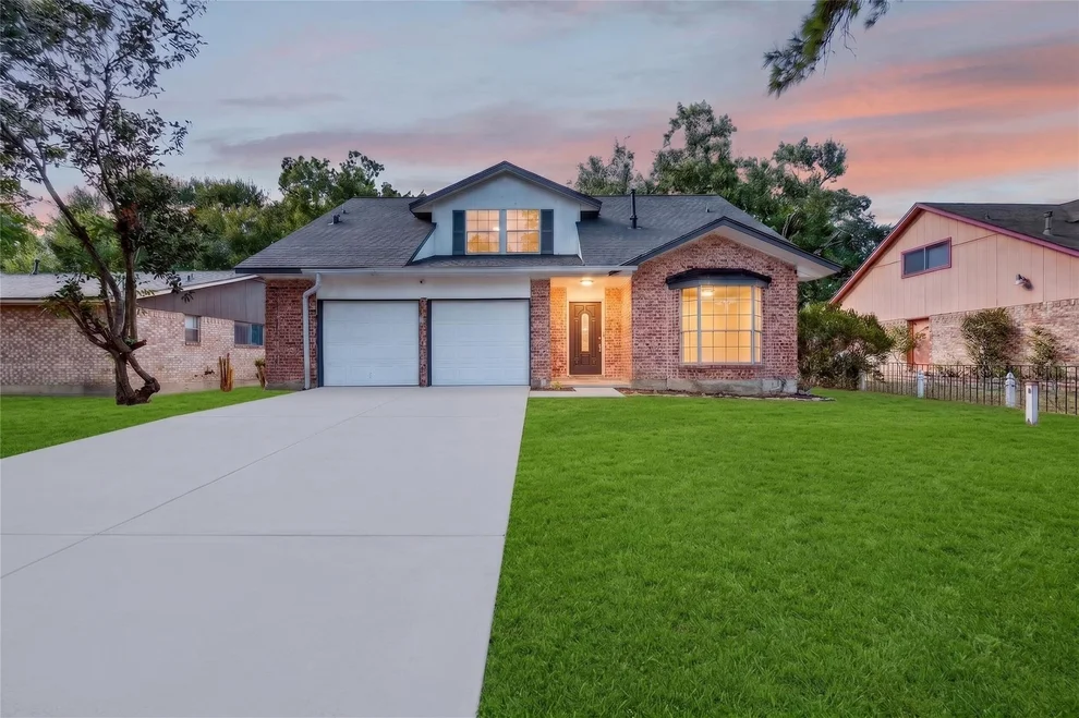 Unit for sale at 2426 Woodsdale Boulevard, Houston, TX 77038