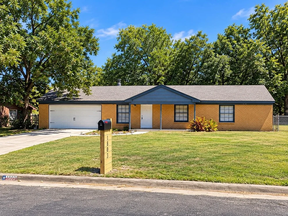 Unit for sale at 1803 Comanche Drive, Harker Heights, TX 76548