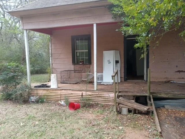 Unit for sale at 1201 Cummings Street, Palestine, TX 75801