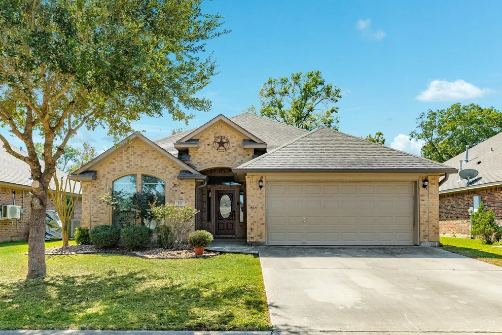 Unit for sale at 117 Blue Jay Court, Richwood, TX 77566