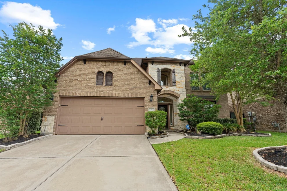 Unit for sale at 6 Pilot Rock Place, Tomball, TX 77375