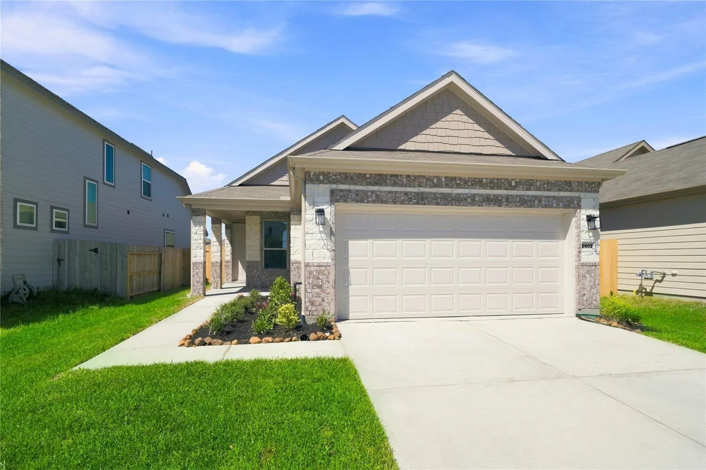 Unit for sale at 6602 Lenwood Lane, Rosharon, TX 77583