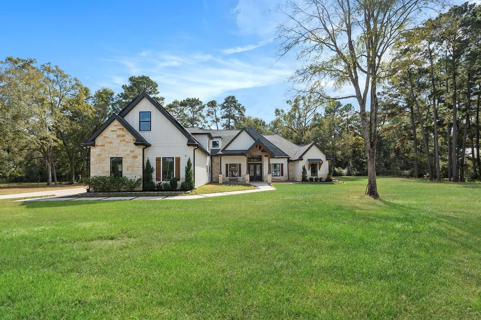 Unit for sale at 11211 Leonidas Horton Road, Conroe, TX 77304