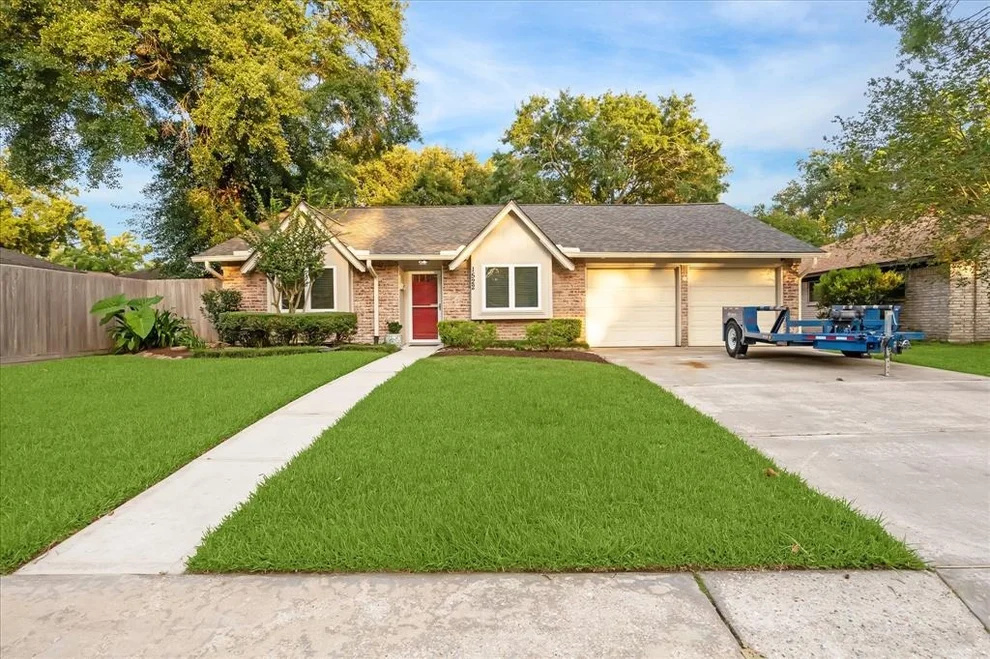 Unit for sale at 1522 Festival Drive, Houston, TX 77062
