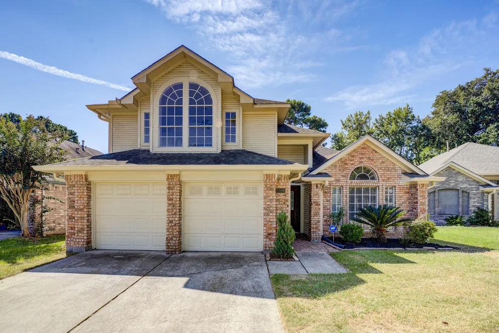 Unit for sale at 8306 Lake Crystal Drive, Houston, TX 77095