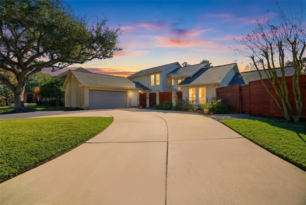 Unit for sale at 7107 Cart Gate Drive, Houston, TX 77095
