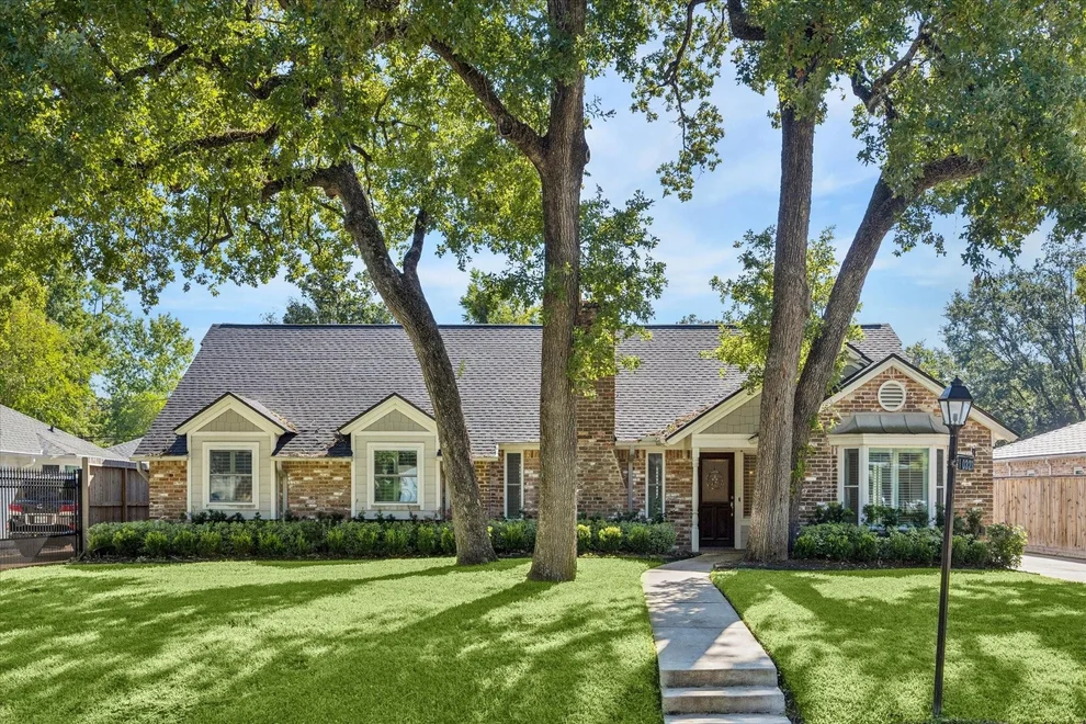 Unit for sale at 10323 Pine Forest Road, Houston, TX 77042