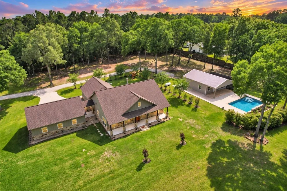 Unit for sale at 11781 Walding Road, Montgomery, TX 77356