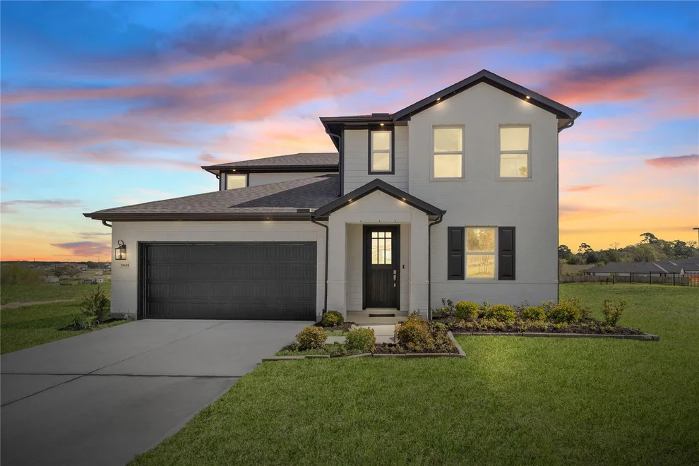 Unit for sale at 19608 Montgomery Ridge Way, Montgomery, TX 77316