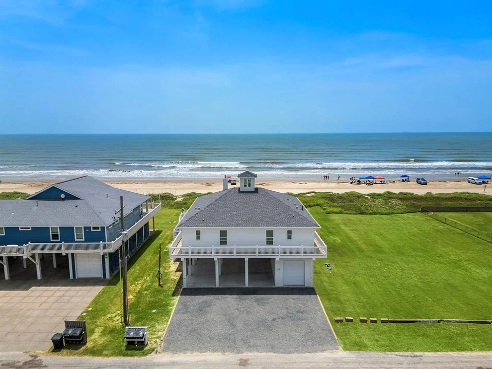 Unit for sale at 2320 Trinidad Drive, Crystal Beach, TX 77650