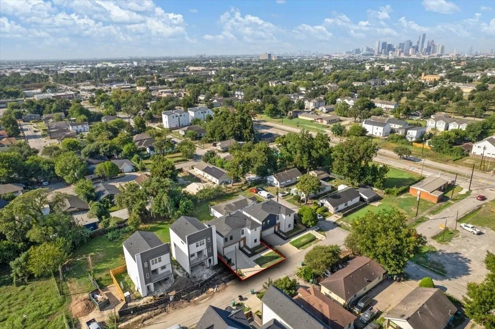 Unit for sale at 5604 Mulvey Street, Houston, TX 77020