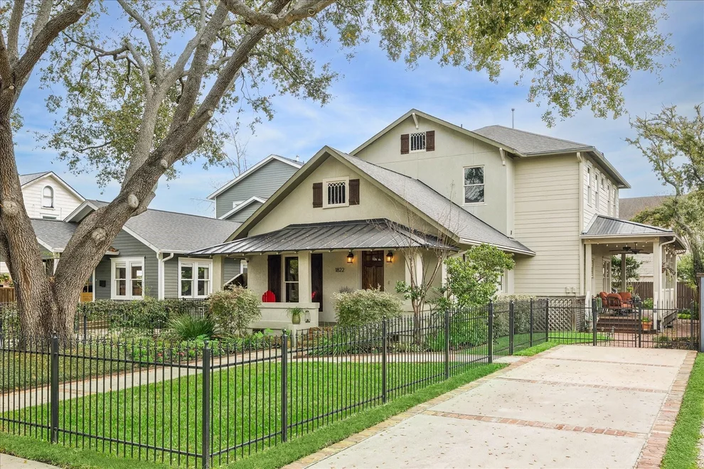 Unit for sale at 1822 Cortlandt Street, Houston, TX 77008