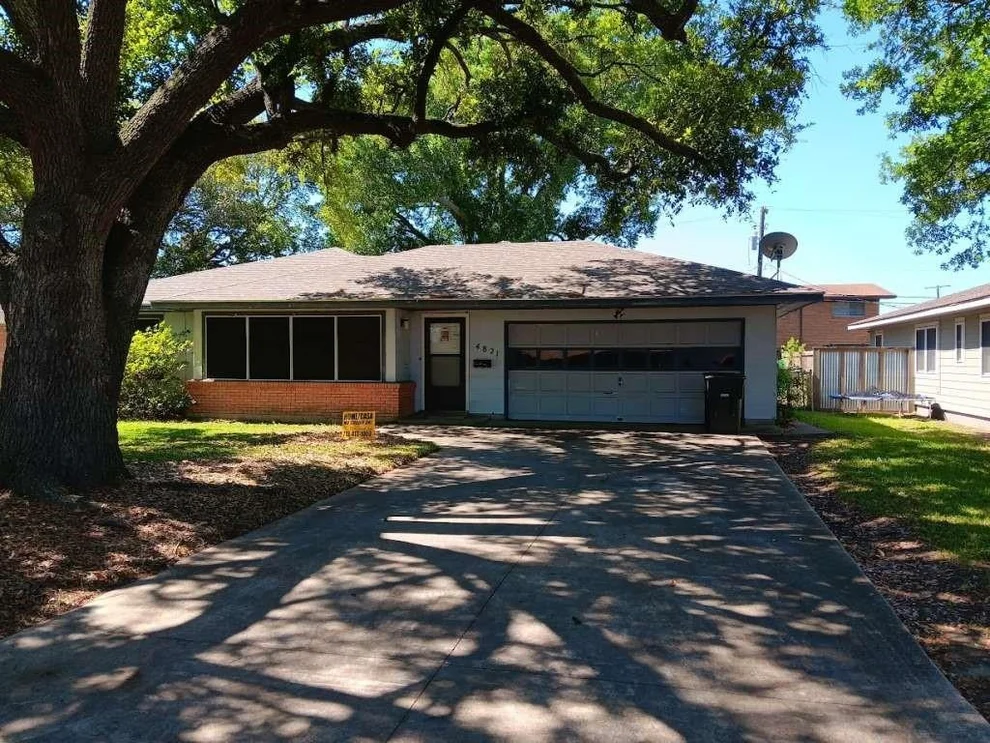 Unit for sale at 4821 Foster Avenue, Groves, TX 77619