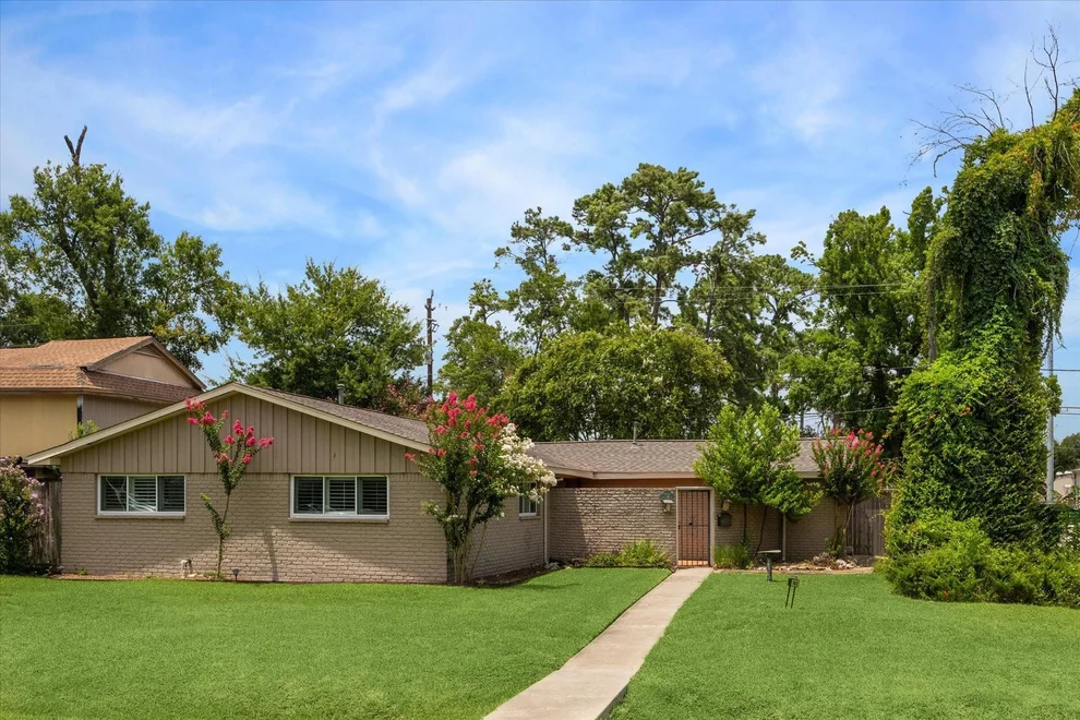 Unit for sale at 1402 Lehman Street, Houston, TX 77018