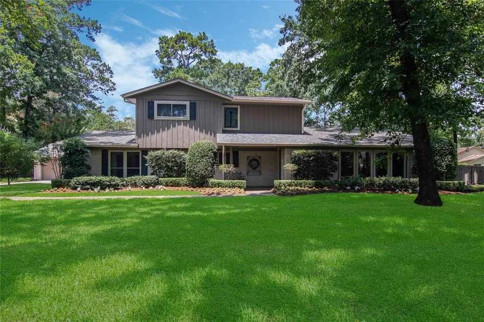 Unit for sale at 1431 Magnolia Lane, Kingwood, TX 77339