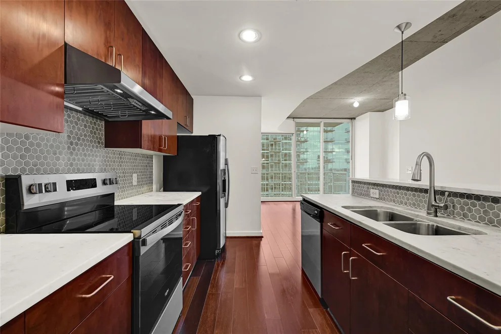 Unit for sale at 5925 Almeda Road, Houston, TX 77004