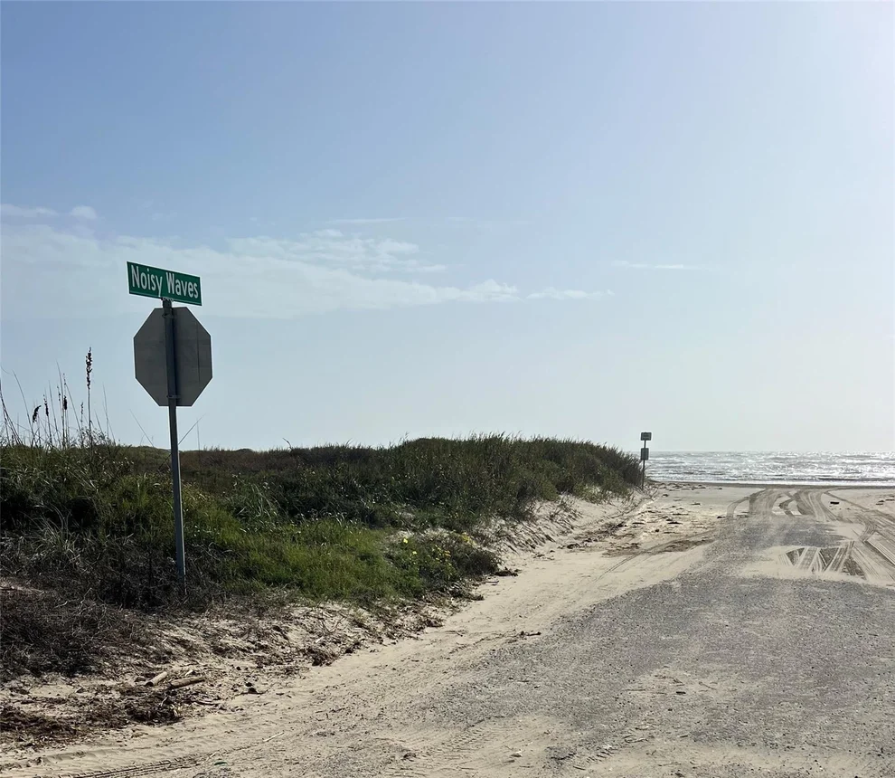 Unit for sale at 978 Gregory Lane, Crystal Beach, TX 77650