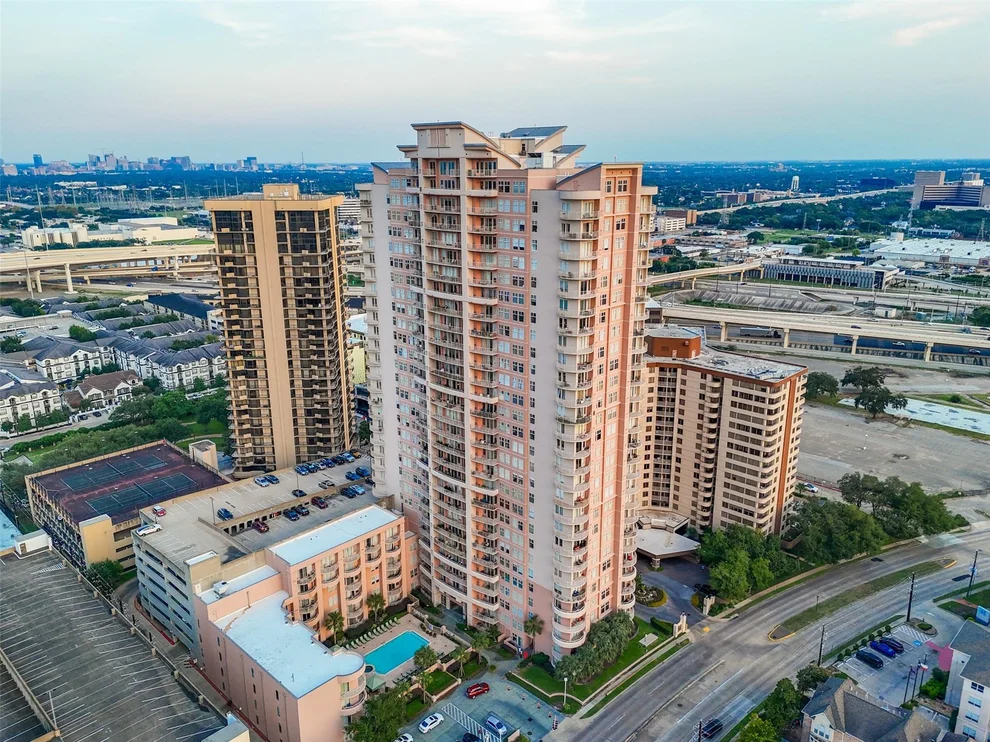 Unit for sale at 3505 Sage Road, Houston, TX 77056