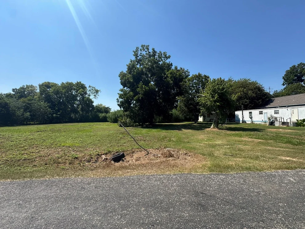 Unit for sale at Lots 9 & 10 Branch St, Wharton, TX 77488