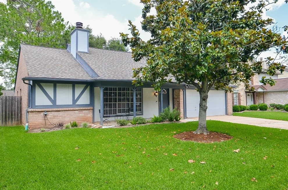 Unit for sale at 3415 Hidden Creek Drive, Sugar Land, TX 77479