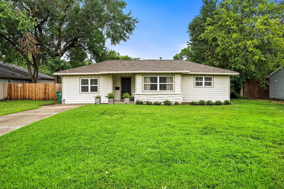 Unit for sale at 5914 Darnell Street, Houston, TX 77074
