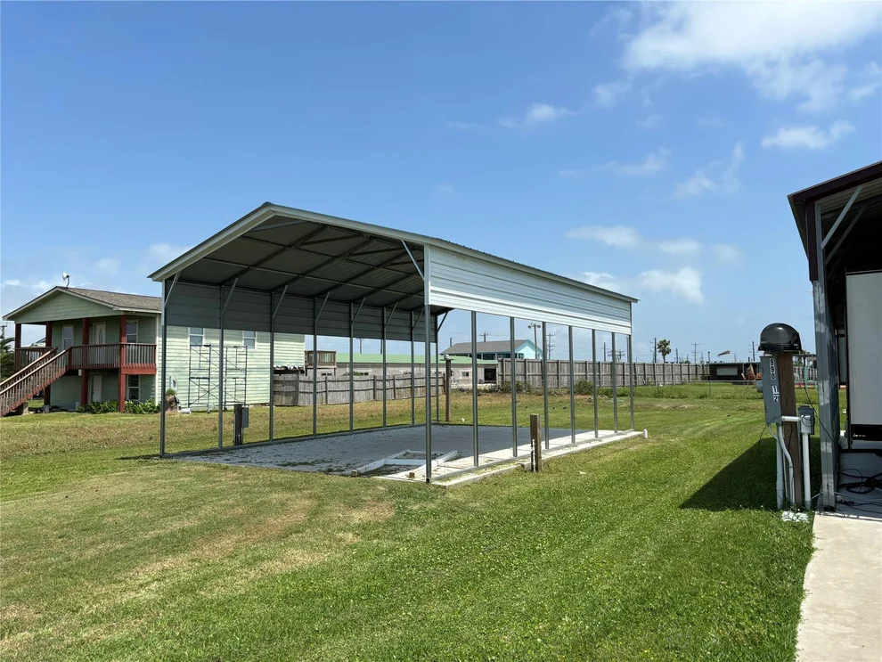 Unit for sale at 992 S Monkhouse Drive, Crystal Beach, TX 77650