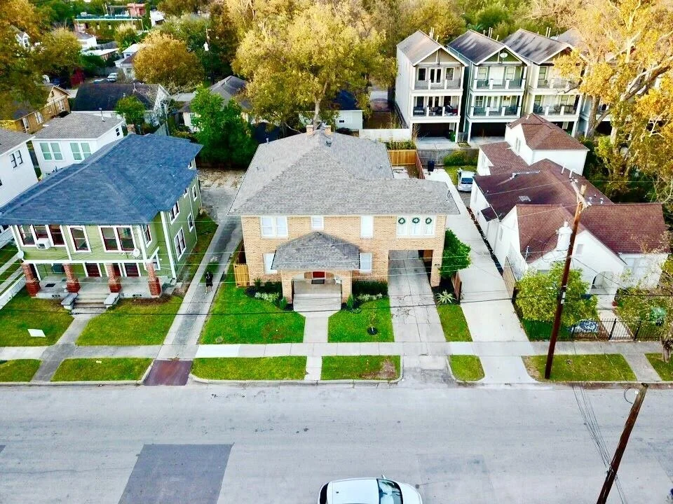 Unit for sale at 121 North Street, Houston, TX 77009