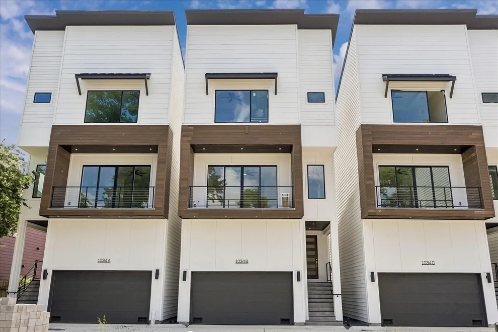 Unit for sale at 1034 W 17th St Street, Houston, TX 77008