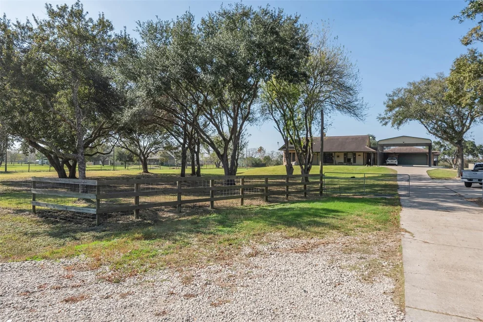 Unit for sale at 1014 Ginger Street, Santa Fe, TX 77517