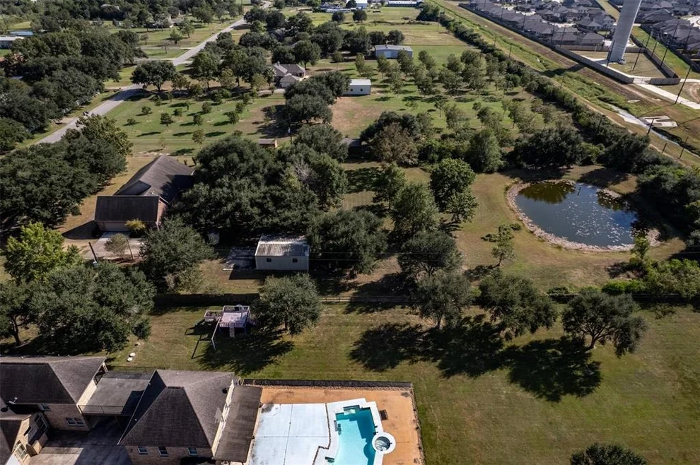 Unit for sale at 10403 W Hidden Lake Lane, Richmond, TX 77406