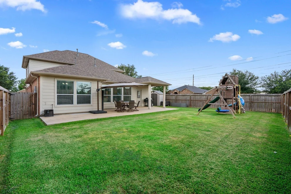 Unit for sale at 9926 Lynnwood Drive, Baytown, TX 77521