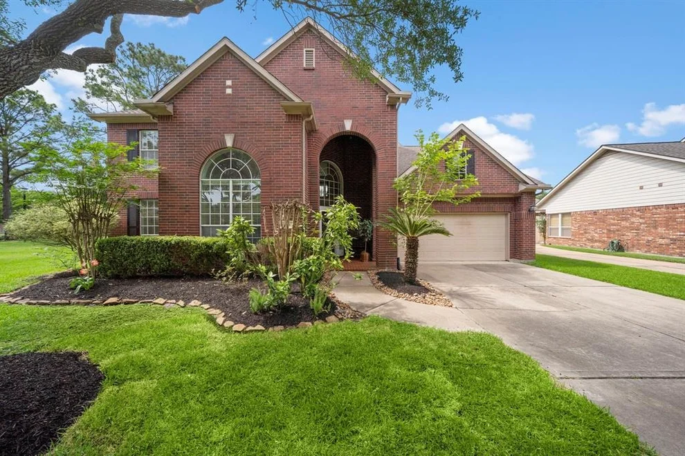Unit for sale at 9414 Shadow Gate Lane, Houston, TX 77040