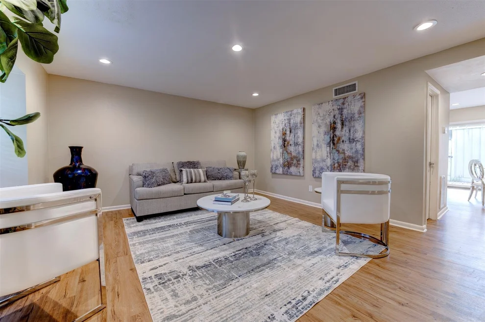 Unit for sale at 6427 Olympia Drive, Houston, TX 77057