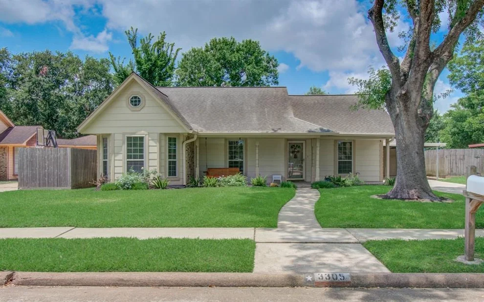 Unit for sale at 3305 Park Shadow Lane, Deer Park, TX 77536