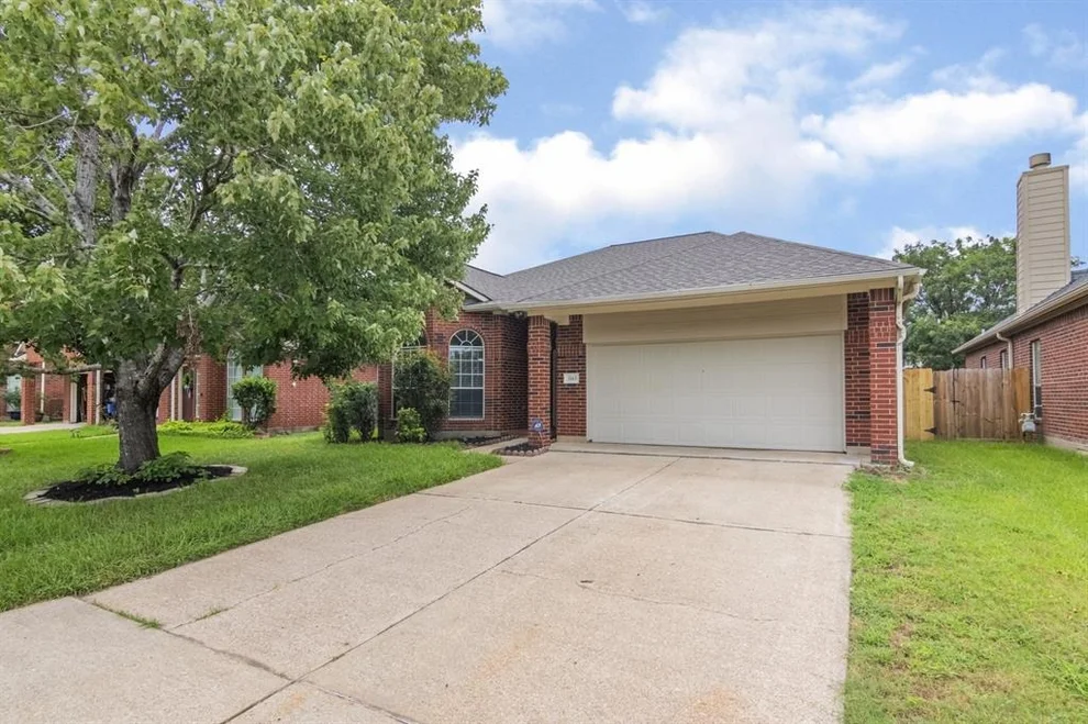 Unit for sale at 3143 W Hampton Drive, Houston, TX 77082