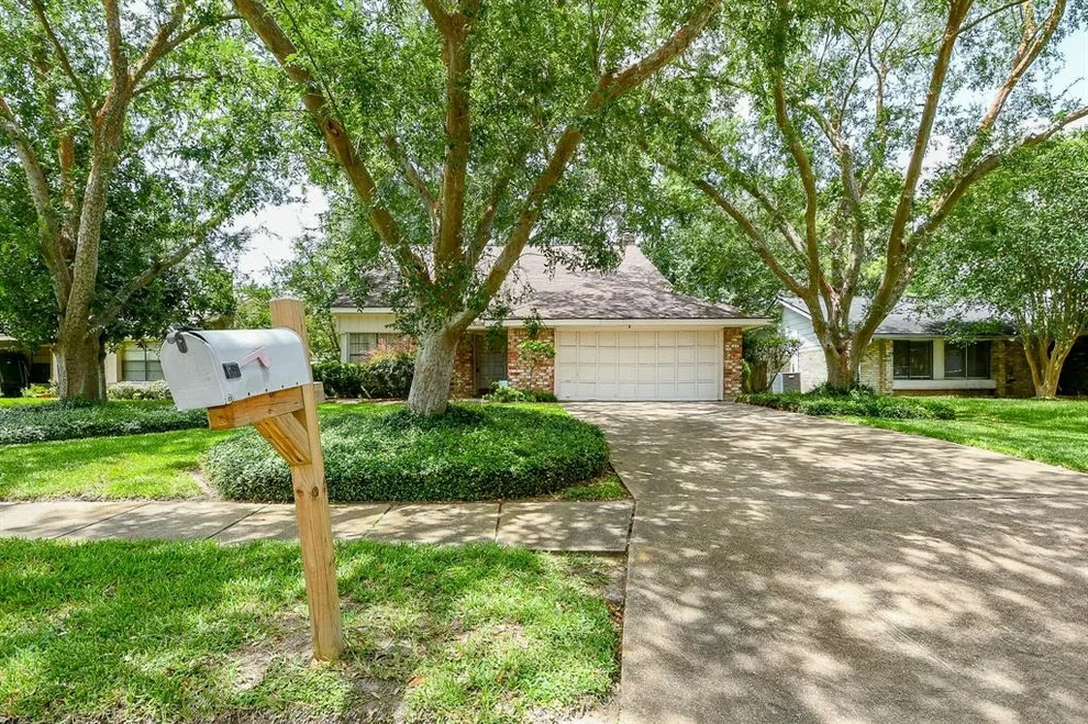 Unit for sale at 15242 Ensenada Drive, Houston, TX 77083