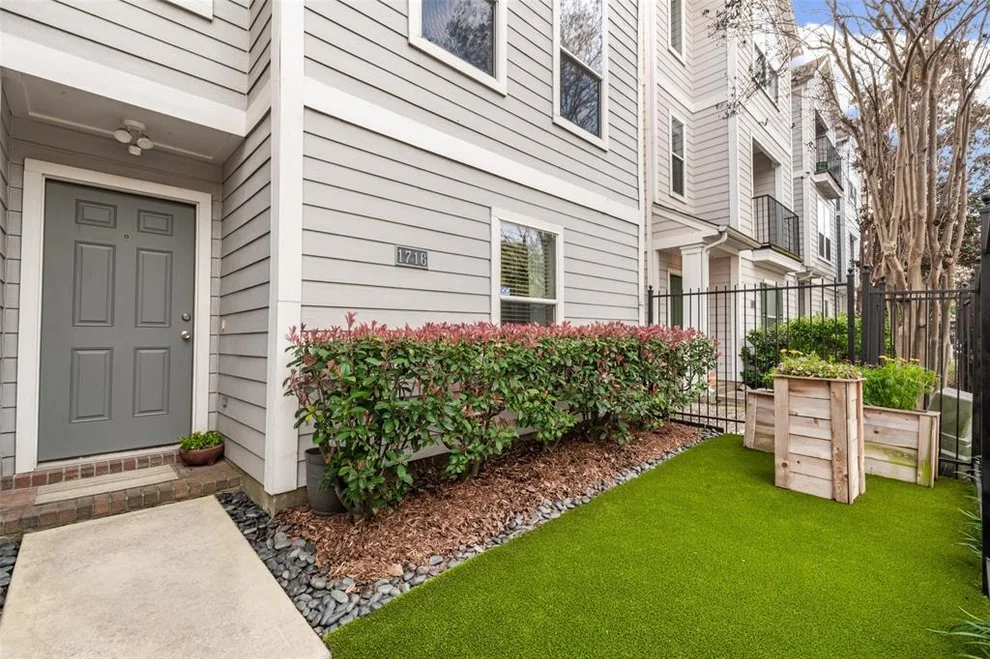 Unit for sale at 1716 Elgin Street, Houston, TX 77004