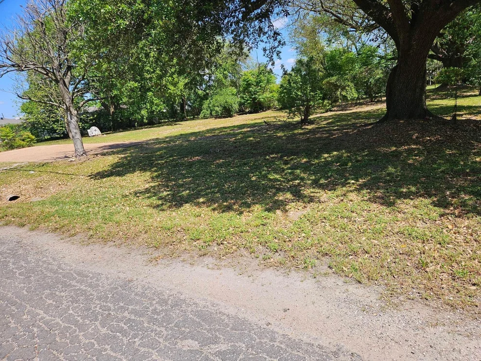 Unit for sale at 2331 64th Street, Port Arthur, TX 77640