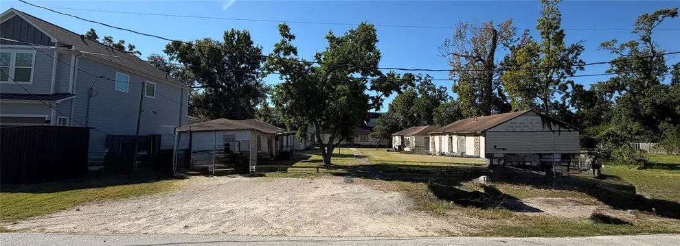 Unit for sale at 511 Marcella Street, Houston, TX 77091